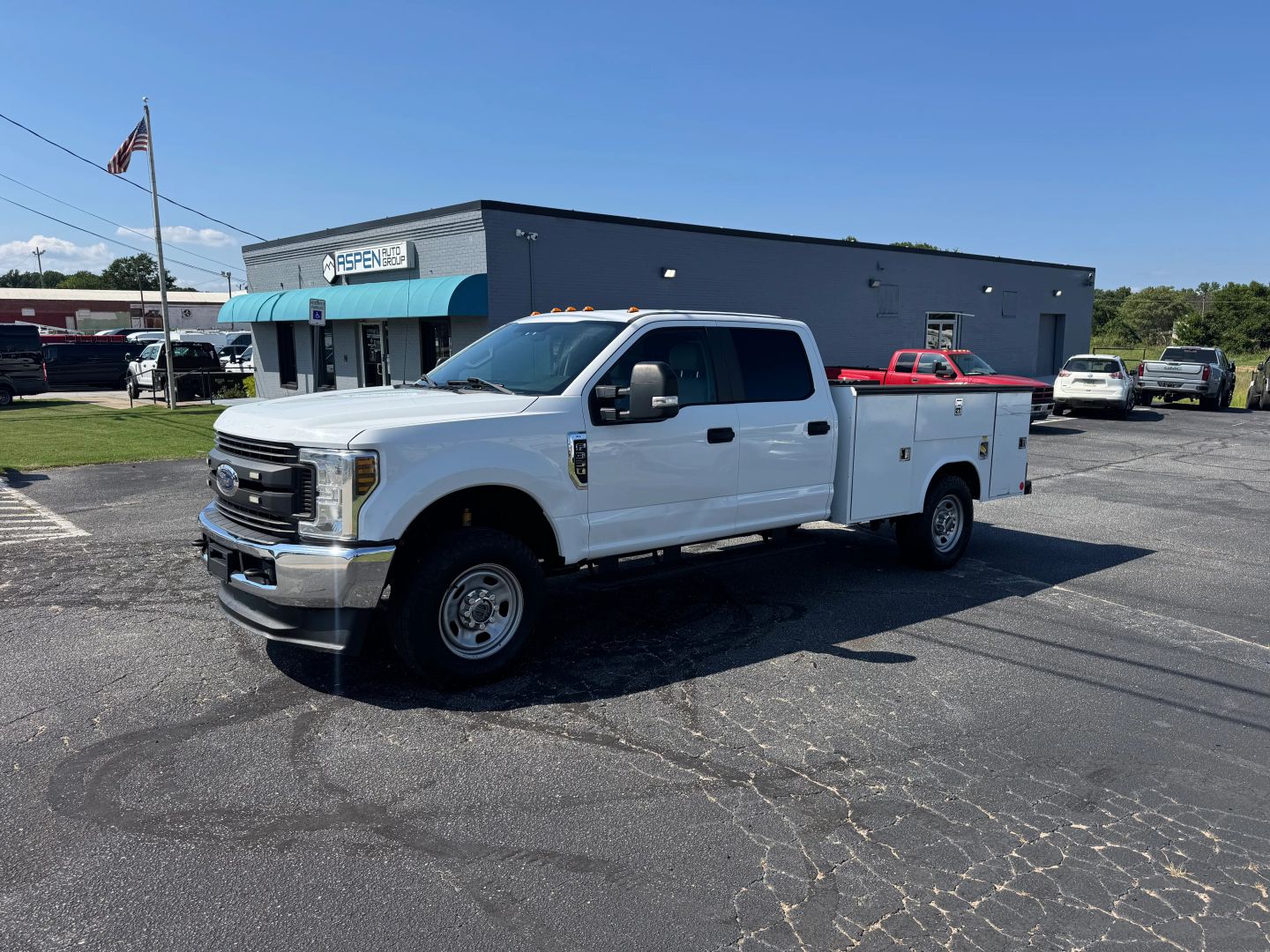 ford f-350 super duty chassis cab 2019 1FD8W3F64KEC55850 image ford f-350 super duty chassis cab 2019 1FD8W3F64KEC55850 image